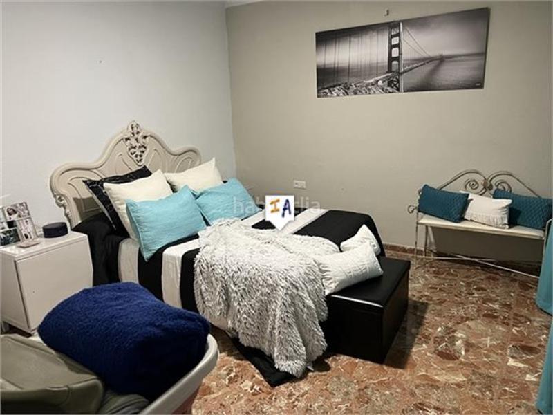 Foto 673eb7cb-e2c7-4d5b-af04-11898fa9d39c. Casa a schiera con parcheggio piscina in Castillo de Locubín