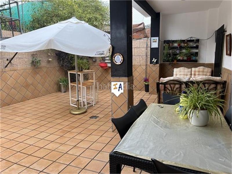 Foto ea5a411f-d178-4e1d-bc41-41b424757fd0. Casa a schiera con parcheggio piscina in Castillo de Locubín