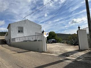 Country house in Rute