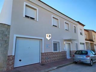 Casa adossada a Humilladero