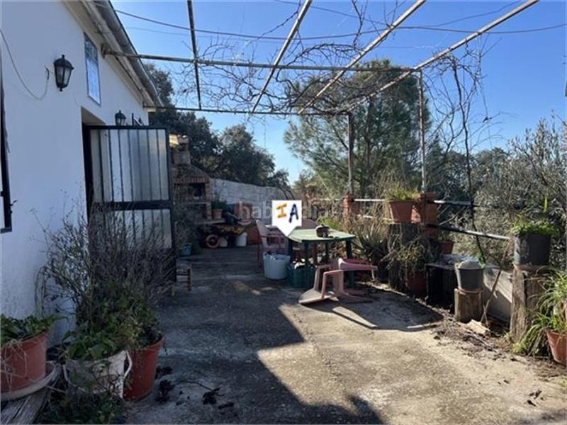 Foto 73d00bab-3514-4b60-9a00-a3dc2c685d6c. Masia amb aparcament piscina a Alcalá la Real