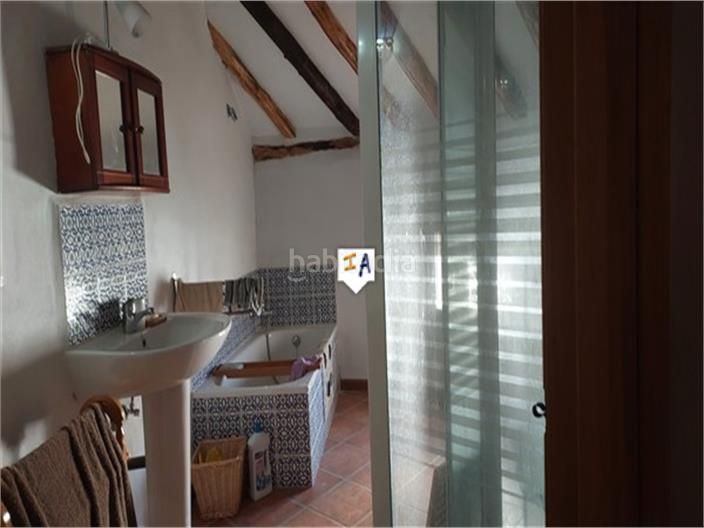 Foto d8219527-adda-4884-ac55-6dfd104e89c7. Reihenhaus in Colomera