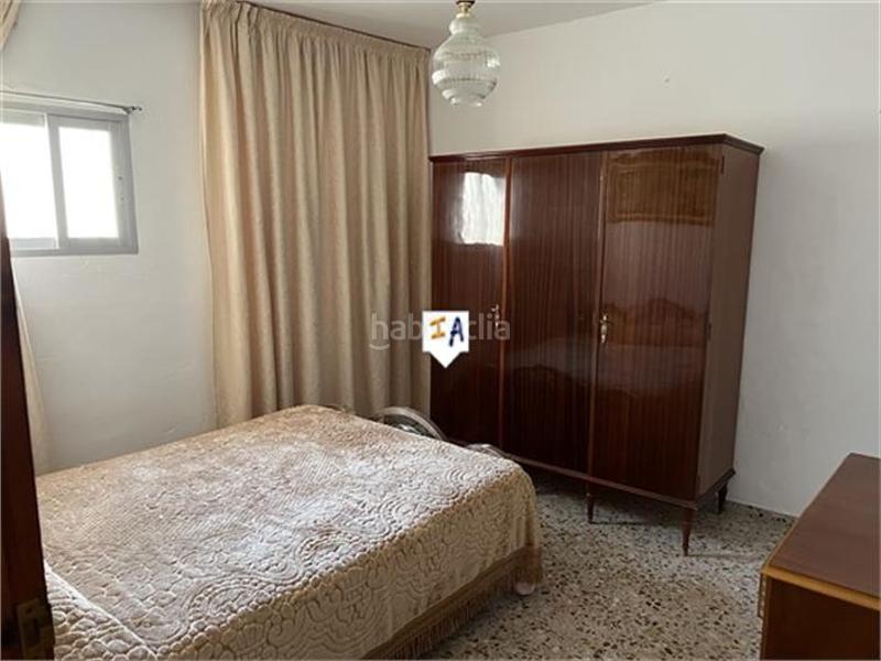 Foto ba43a478-f17e-4c84-af03-972b2c8a611c. Casa adossada amb aparcament a Castillo de Locubín