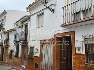 Casa adossada a Cuevas de San Marcos