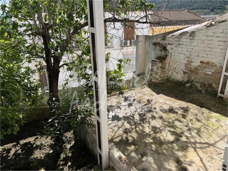 Foto 8205e2e2-6e52-4a2d-8ae5-79fb1b8cdfce. Casa a schiera con parcheggio in Carcabuey