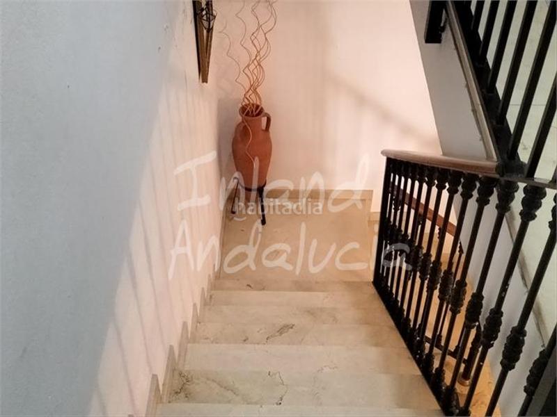 Foto df131d4f-039b-4b5a-8576-1a5476a6b589. Casa adossada a Estepa