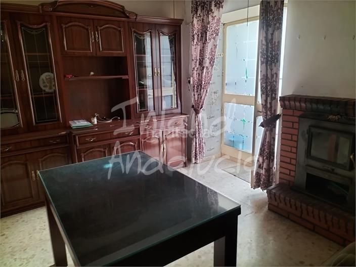 Foto ae5a7bed-9b4e-4b50-9ab9-3824a9d3bf62. Maison jumelée dans Estepa