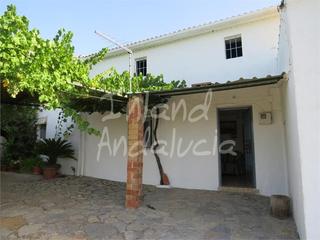 Country house in Castillo de Locubín