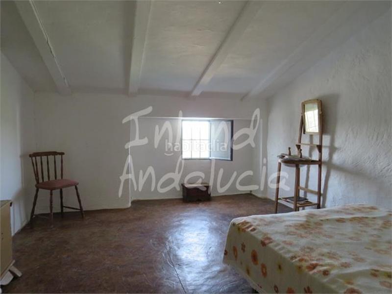 Foto f7e13b09-3f37-47b6-80b0-648e21d86aec. Country house with parking pool in Castillo de Locubín