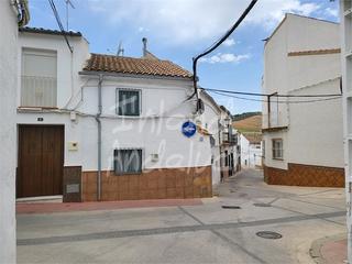 Casa adossada a Pruna