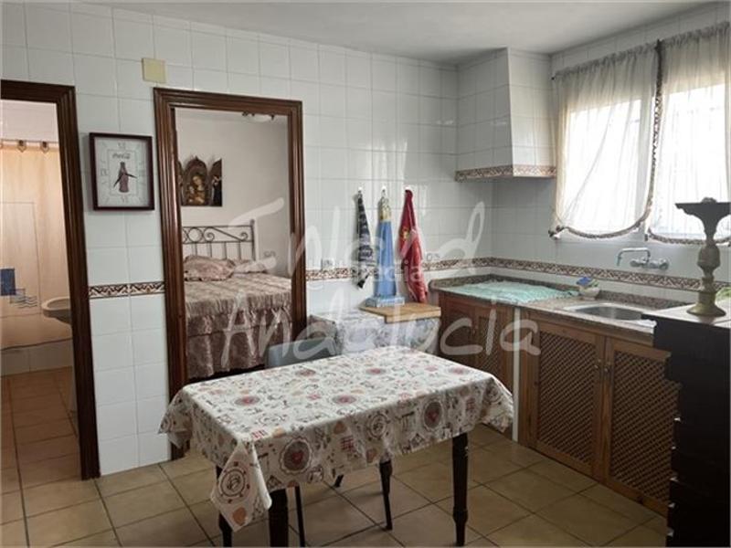 Foto 09782037-6ca1-42b0-8022-57d0efd44f4b. Masia amb aparcament a Carcabuey