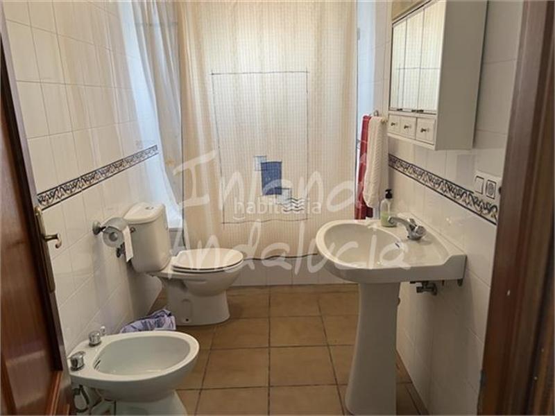 Foto 1a98d4dd-aff0-4f6b-917e-1bbfa32685c5. Masia amb aparcament a Carcabuey