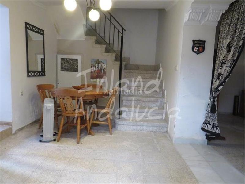 Foto 4c7d679e-3df0-4c68-ae3b-6485a073803a. Casa adosada en Alcaudete