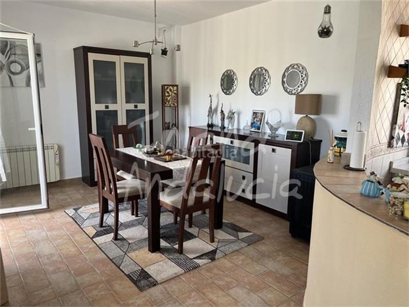Foto ba01d004-ad7f-4c70-a5dd-30eccd856867. Casa en Moclín