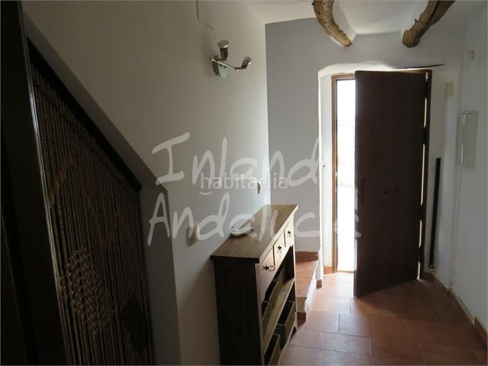 Foto 82d23fe4-48d7-4fc8-97db-f524d680e966. Casa adossada amb aparcament a Alcaudete
