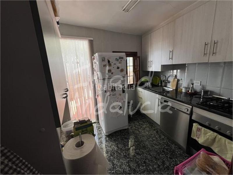 Foto 104e4b71-9230-4cc0-95f0-4475f9b0e9f6. Casa adossada amb aparcament piscina a Moclín