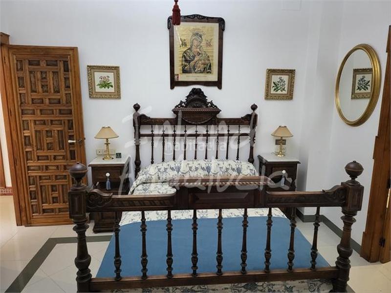 Foto b17824c9-1932-4ffc-b445-7bcbb98ef387. Casa adosada en Encinas Reales