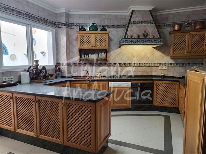 Foto de13f0c4-d2f0-4550-8690-c9a1c0a07bc8. Casa adosada en Encinas Reales