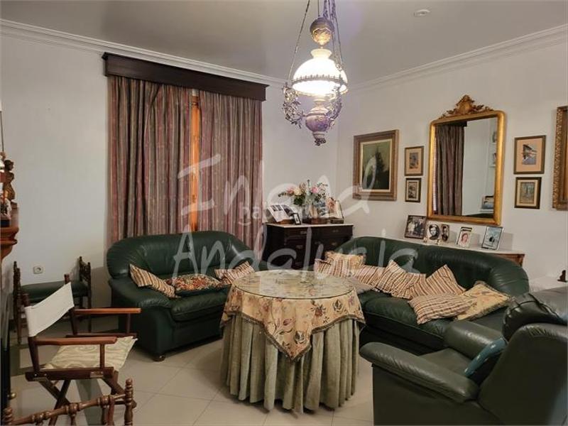 Foto 1b86c701-a5f1-4ba4-82f8-0933d4aac244. Semi detached house with parking in Encinas Reales