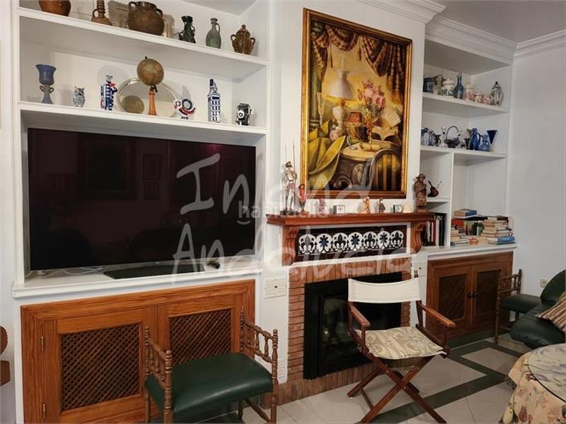 Foto bd0d2e46-6377-45fe-b068-a646e4e697e9. Semi detached house with parking in Encinas Reales