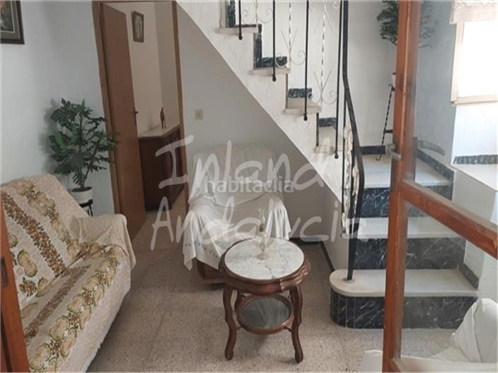 Foto 1c0ab664-f646-4065-89db-f274c4d5bf54. Semi detached house with parking in Fuente - Tójar