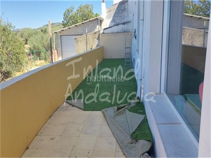 Foto 4b5a0dc3-c02f-4cd1-bcb3-5e9d0a124939. Maison jumelée avec parking dans Alcalá la Real