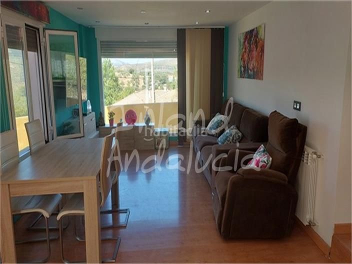 Foto c8390373-aca5-477b-8722-ff308615cc8d. Maison jumelée avec parking dans Alcalá la Real