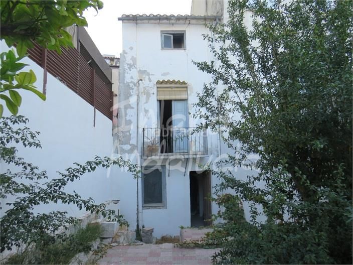 Foto 2de93a7d-951b-44e4-9518-44240fb51208. Maison jumelée dans Martos