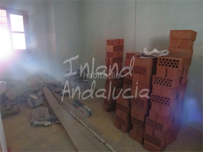Foto b8d2c4f4-3acb-4891-abd0-b85e253dca27. Maison jumelée dans Martos