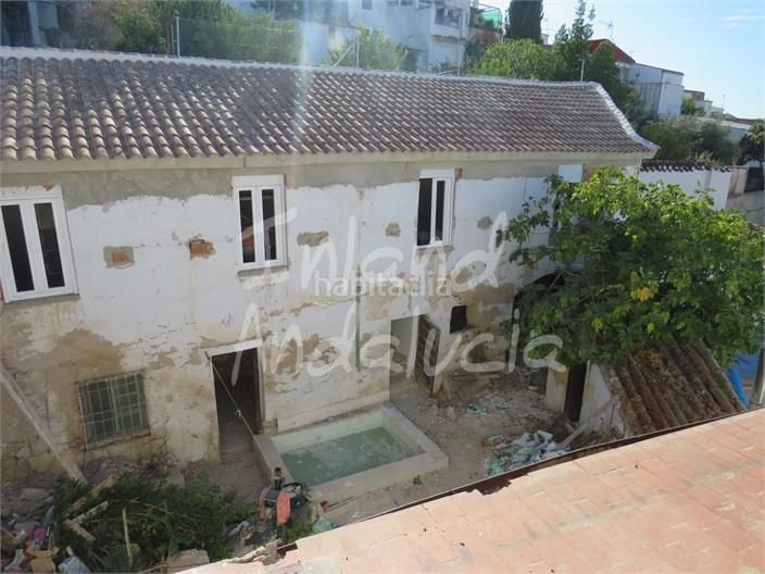 Foto 561a18dc-fb07-4946-bece-86d4eacc5695. Maison jumelée avec piscine dans Martos