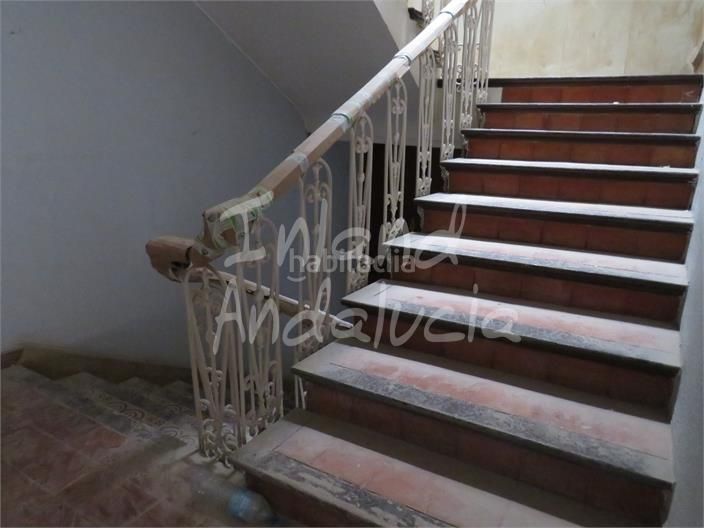 Foto c41151fc-6802-4e46-ab8d-cb9c8f51df8f. Maison jumelée avec piscine dans Martos