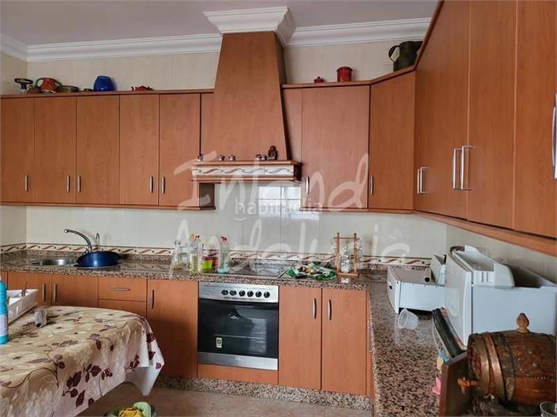 Foto 61f54962-3a0c-4273-9e99-13dae44813e4. Casa adossada amb aparcament a Aguadulce