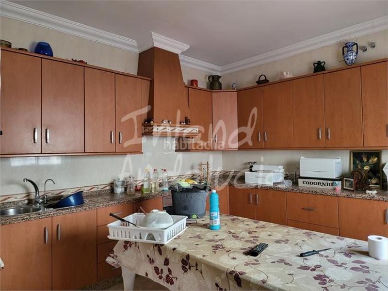 Foto d819ac85-2003-4b3a-a94b-c8fafe30be57. Casa adossada amb aparcament a Aguadulce