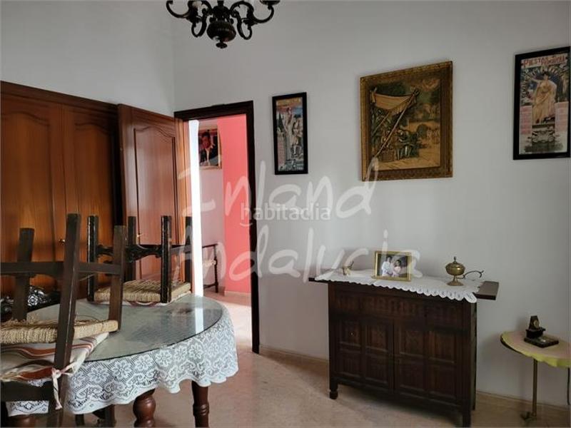 Foto f30fb11d-4619-4f23-82d3-0a3e3127e511. Casa adossada amb aparcament a Aguadulce