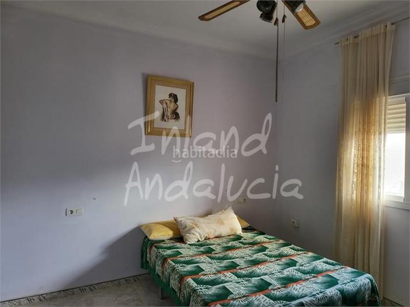 Foto f541d797-3a7c-4cd0-83e2-46c7b8ae3c1b. Casa adossada amb aparcament a Aguadulce