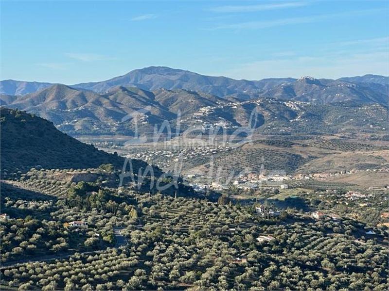 Foto 453b464a-b67e-46f6-ae94-19fec2ce9c64. Piccolo appartamento con piscina in Alcaucín