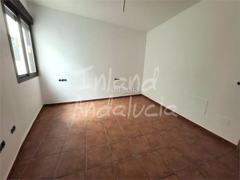 Foto f1fa930e-edd2-40b6-854e-163e5efe8a69. Apartamento en Alcaucín