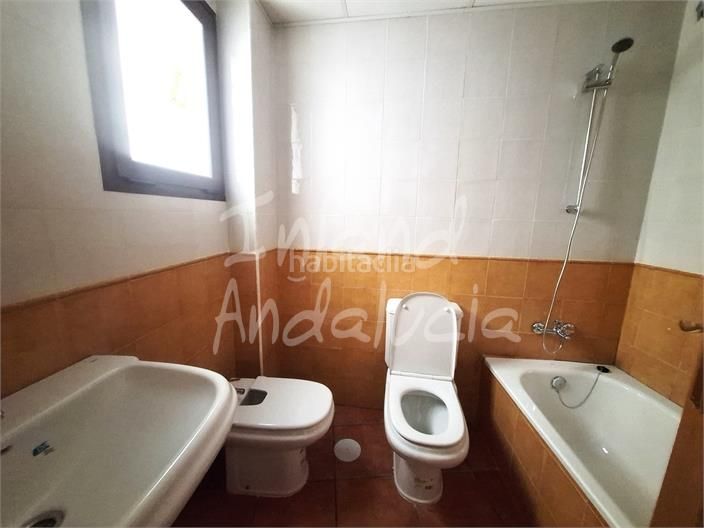 Foto 31cfa0c4-04a5-4c8c-9841-0d83c299c9b5. Apartment with pool in Alcaucín