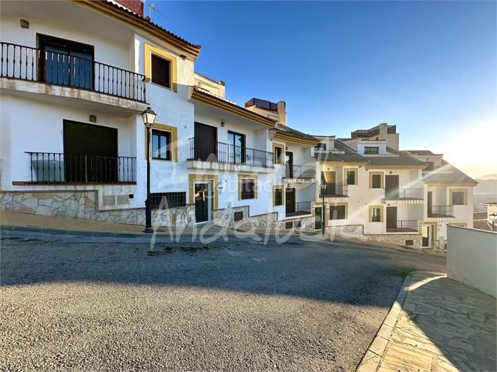 Foto 54191bc6-edf7-4ef2-bf57-d25c303d8c01. Apartment with pool in Alcaucín