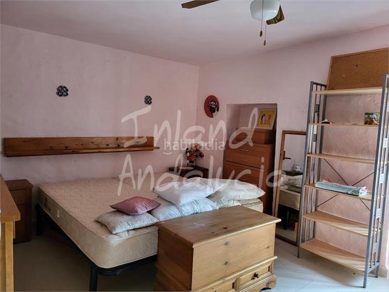 Foto 91eaf87c-ff0a-4ba0-acc3-98c6676b20b7. Casa adossada amb aparcament piscina a Villanueva de Algaidas