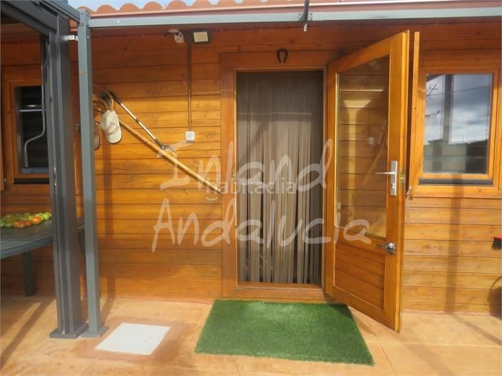 Foto c0c6df8d-cda8-41db-9e0a-f3867d768bc5. Chalet en Martos