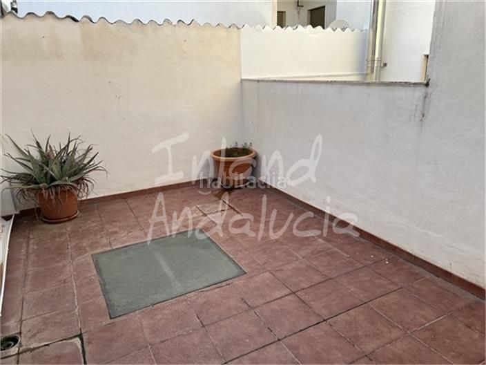 Foto 87e4b8b1-66c1-42d1-8927-7855582df048. Casa adossada a Castillo de Locubín