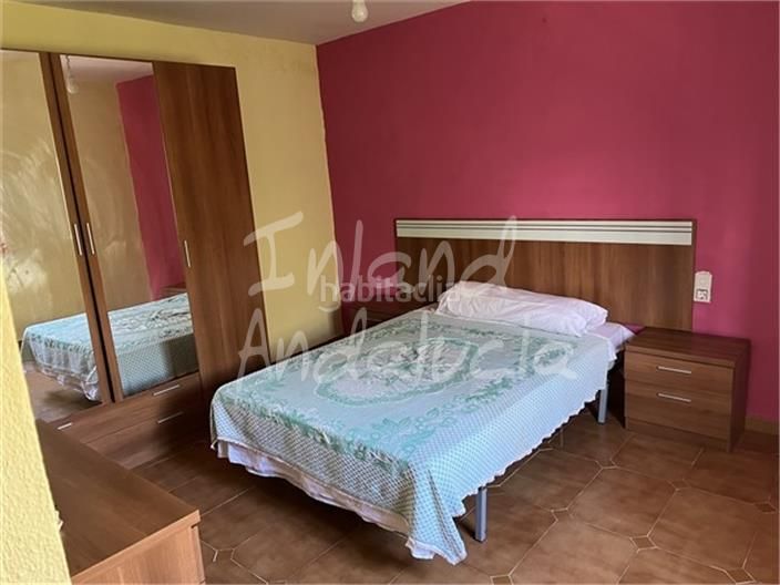 Foto 01da6f5f-2508-4285-960d-a8448cf2d95d. Casa adossada a Alcalá la Real