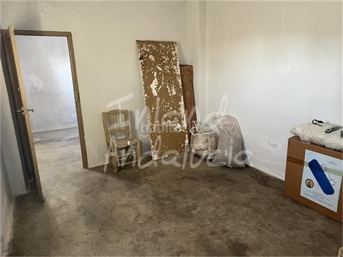 Foto 04939b9c-b8e4-4692-ac50-e03d4a118471. Casa adossada a Alcalá la Real