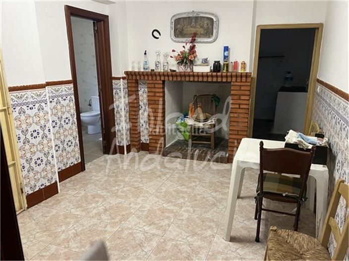 Foto 92df5e3a-a36b-476d-a01d-94a833e97464. Casa adossada a Alcalá la Real