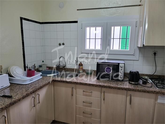 Foto e0ac25ef-239b-4c01-b5c9-e4f5aaf0eca0. Casa adossada a Roda de Andalucía (La)