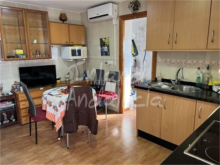 Foto ddba17eb-222c-4c92-a2f1-e1adda7a0678. Maison jumelée dans Moclín