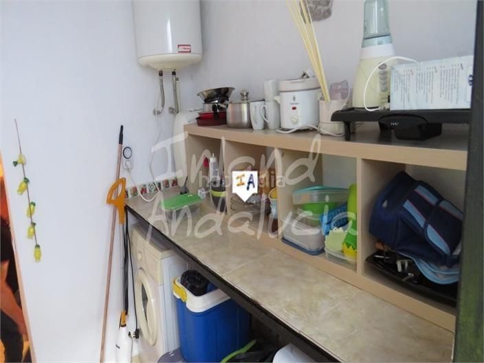 Foto 066913fd-4d12-4556-a293-0e4f93e1ce06. Casa adossada a Martos