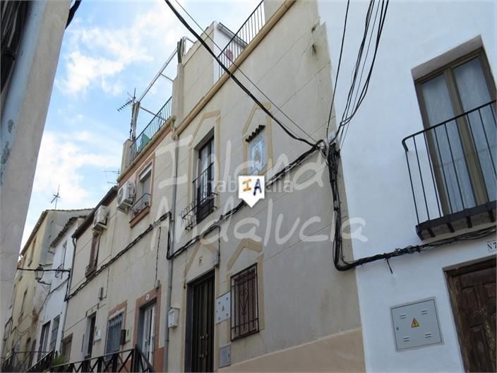 Foto d43f50bf-d146-4931-9d97-6047183d1d34. Casa adossada a Martos