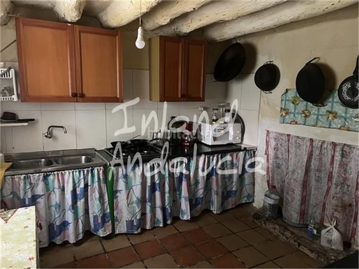 Foto f3d550c7-aa46-41ee-8f63-a79c44f13d3d. Terreno residencial en Alcalá la Real